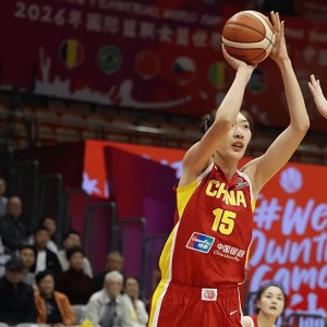 开云体育2023-女篮65-80比利时遭4坏消息！战术仅靠单打，后卫+锋线劣势明显！