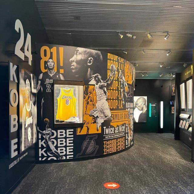 1621056149708057169.jpg rs_1024x1024-210514131645-1024-3vanessa-bryant-kobe-hall-of-fame.jpg